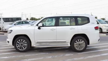 Toyota Land Cruiser L4 GXR | Twin Turbo | 3.5L V6 | 2022 | Petro