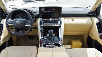 Toyota Land Cruiser L4 GXR | Twin Turbo | 3.5L V6 | 2022 | Petro