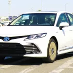 Toyota Camry Hybrid GLE 2.5L - Thumbnail 2