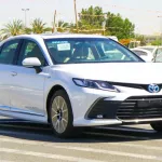 Toyota Camry Hybrid GLE 2.5L - Thumbnail 3