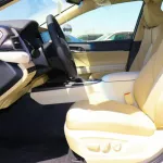 Toyota Camry Hybrid GLE 2.5L - Thumbnail 8