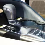 Toyota Camry Hybrid GLE 2.5L - Thumbnail 16