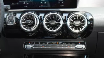 Mercedes-Benz CLA 200 AMG Coupe 2022 | Night Package