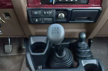 2023 MODEL TOYOTA LANDCRUISER 76 HARDTOP V6 4.0L PETROL MANUAL TRANSMISSION