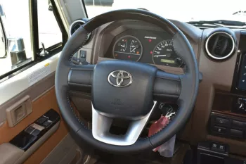 2023 MODEL TOYOTA LANDCRUISER 71 HARDTOP SHORT WHEEL BASE SDLX V6 4.0L PETROL
