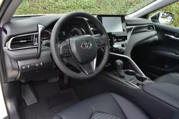 2023 MODEL TOYOTA CAMRY HYBRID SE 2.5L PETROL FWD AUTOMATIC