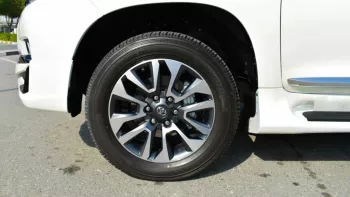TOYOTA PRADO VXR 2023 (AL FUTTAIM WARRANTY)