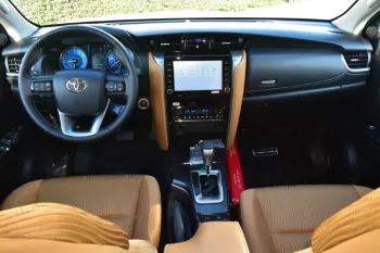 2023 MODEL TOYOTA FORTUNER GX-R V6 4.0L PETROL 4WD AUTOMATIC