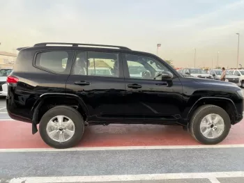 TOYOTA LAND CRUISER LC300 GX 3.3L DIESEL 5SET EUROPE SPECS BASIC OPTION 2022 MODEL