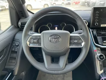TOYOTA LAND CRUISER LC300 GX 3.3L DIESEL 5SET EUROPE SPECS BASIC OPTION 2022 MODEL