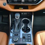 2023 MODEL TOYOTA HIGHLANDER LIMITED PLATINUM AWD 2.4L PETROL 7 SEAT AT - Thumbnail 8