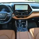 2023 MODEL TOYOTA HIGHLANDER LIMITED PLATINUM AWD 2.4L PETROL 7 SEAT AT - Thumbnail 9