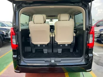 TOYOTA GRANVIA 2.8L DIESEL VIP PREMIUM 6 SEATER 2023 MODEL