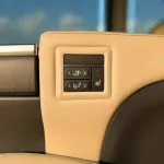 TOYOTA GRANVIA 2.8L DIESEL VIP PREMIUM 6 SEATER 2023 MODEL - Thumbnail 10