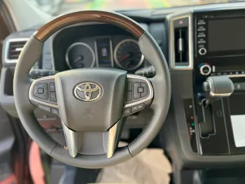 TOYOTA GRANVIA 2.8L DIESEL VIP PREMIUM 6 SEATER 2023 MODEL