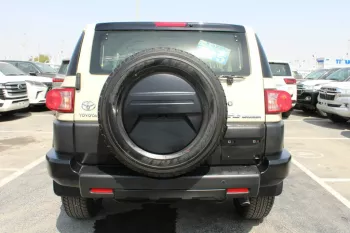 Toyota FJ Cruiser 2023 4wd 4.0L Petrol
