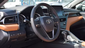 Toyota Camry Grande V6 3.5L FWD 2023