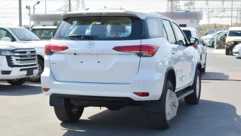 Toyota Fortuner 2WD 2.7L 2022 Petrol