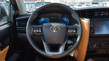 Toyota Fortuner 2WD 2.7L 2022 Petrol