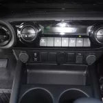 TOYOTA HILUX 4.0L V6 PETROL 2023 DOUBLE CAB 4WD GLX AUTO - Thumbnail 6