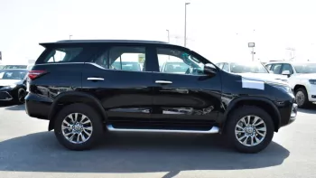 Toyota Fortuner 2.7L 4WD Petrol 2022