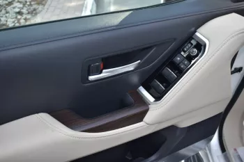 2022 MODEL TOYOTA LAND CRUISER 300 GXR-V V6 3.3L DIESEL TWIN TURBO AUTOMATIC TRANSMISSION