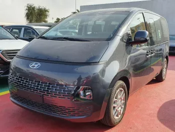 Hyundai Staria Van 3.5P, 11 Seats, Model 2023 Mid Option