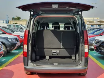 Hyundai Staria Van 3.5P, 11 Seats, Model 2023 Mid Option