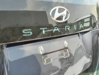 Hyundai Staria Van 3.5P, 11 Seats, Model 2023 Mid Option