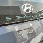 Hyundai Staria Van 3.5P, 11 Seats, Model 2023 Mid Option - Thumbnail 8