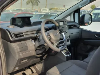 Hyundai Staria Van 3.5P, 11 Seats, Model 2023 Mid Option
