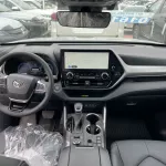 TOYOTA HIGHLANDER PLATINUM 2.4L TURBO CANDIAN SPEC 2023 MODEL - Thumbnail 4