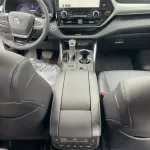 TOYOTA HIGHLANDER PLATINUM 2.4L TURBO CANDIAN SPEC 2023 MODEL - Thumbnail 5