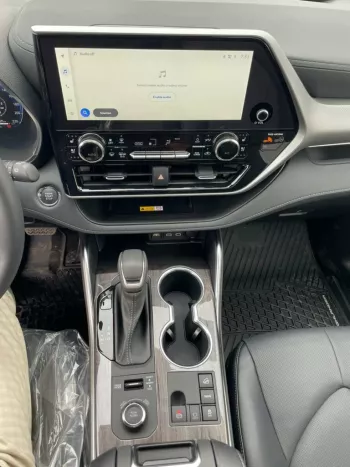 TOYOTA HIGHLANDER PLATINUM 2.4L TURBO CANDIAN SPEC 2023 MODEL