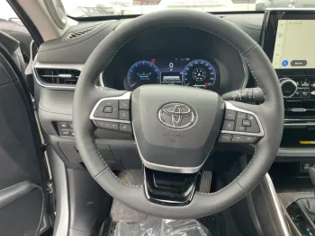 TOYOTA HIGHLANDER PLATINUM 2.4L TURBO CANDIAN SPEC 2023 MODEL