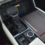 2023 TOYOTA TUNDRA CREWMAX CAPSTONE HYBRID V6 3.5L TURBO 4WD AUTOMATIC - Thumbnail 11