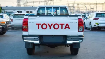 Toyota Hilux SR5 Single Cab 2.7L M/T 2022