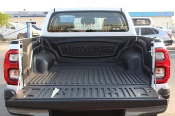 RHD - TOYOTA HILUX REVO 126 2.8L DIESEL 4WD DC HIGH MANUAL NEW FACE LIFT