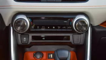 Toyota RAV4 Full Option 4WD 2022